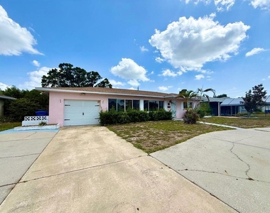 4201 Benson Avenue N - Photo Thumbnail 2