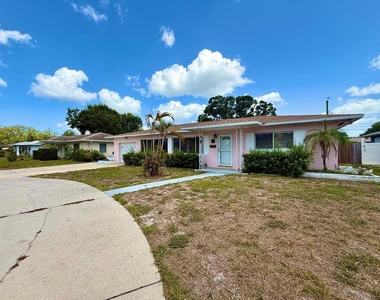 4201 Benson Avenue N - Photo Thumbnail 1