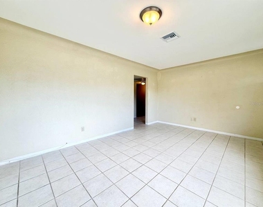 4201 Benson Avenue N - Photo Thumbnail 4