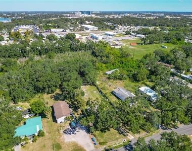 6920 Delano Avenue - Photo Thumbnail 34