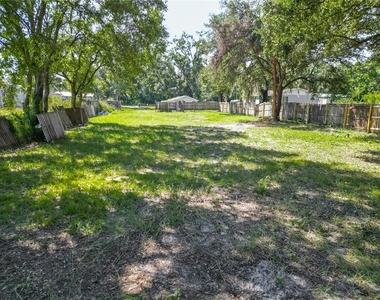 6920 Delano Avenue - Photo Thumbnail 24