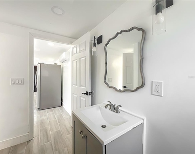 6920 Delano Avenue - Photo Thumbnail 18