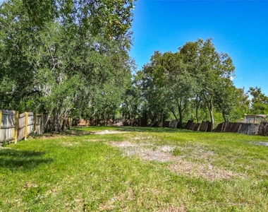6920 Delano Avenue - Photo Thumbnail 25