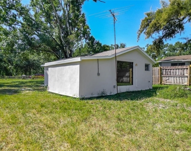 6920 Delano Avenue - Photo Thumbnail 21