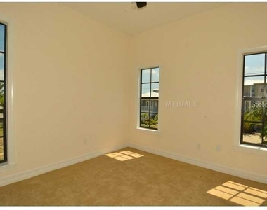 6404 Margarita Shores Lane - Photo Thumbnail 10