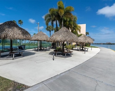 7600 Sun Island Drive S - Photo Thumbnail 49