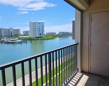 7600 Sun Island Drive S - Photo Thumbnail 30