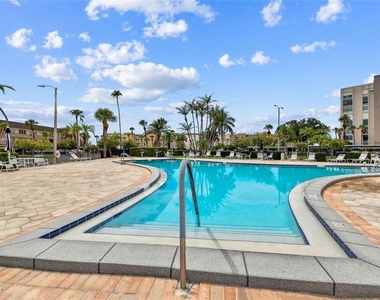7600 Sun Island Drive S - Photo Thumbnail 35