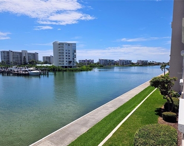 7600 Sun Island Drive S - Photo Thumbnail 33