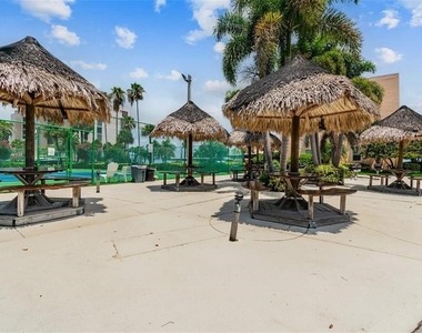 7600 Sun Island Drive S - Photo Thumbnail 39