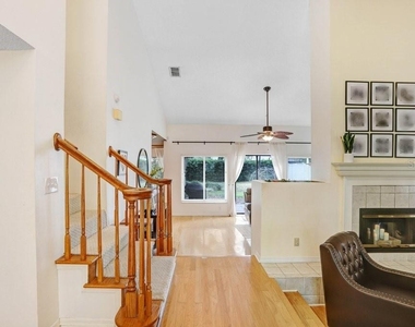 6214 Farthing Street - Photo Thumbnail 4