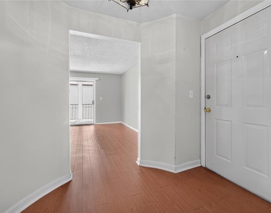 510 Orange Drive - Photo Thumbnail 4