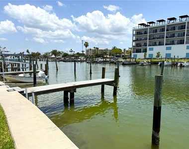 201 Medallion Boulevard - Photo Thumbnail 17