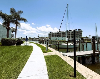 201 Medallion Boulevard - Photo Thumbnail 14