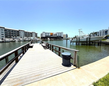 201 Medallion Boulevard - Photo Thumbnail 18