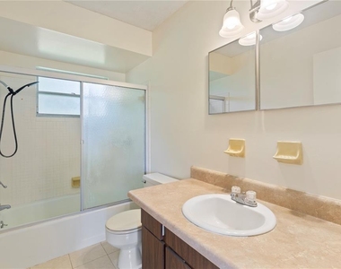 12215 Leanne Drive - Photo Thumbnail 15
