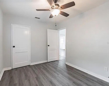 1706 W Palmetto Street - Photo Thumbnail 11