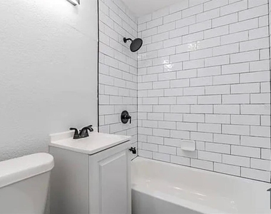 1706 W Palmetto Street - Photo Thumbnail 9