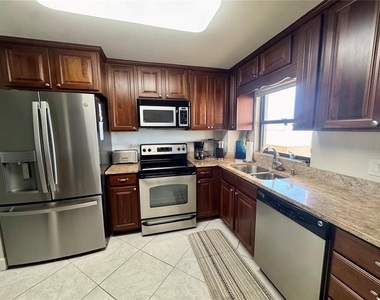 1270 Gulf Boulevard - Photo Thumbnail 12