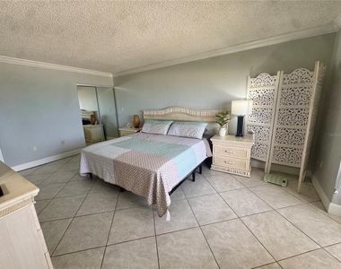 1270 Gulf Boulevard - Photo Thumbnail 15