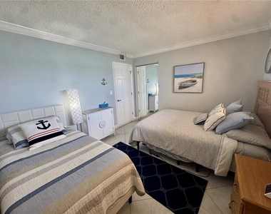 1270 Gulf Boulevard - Photo Thumbnail 21