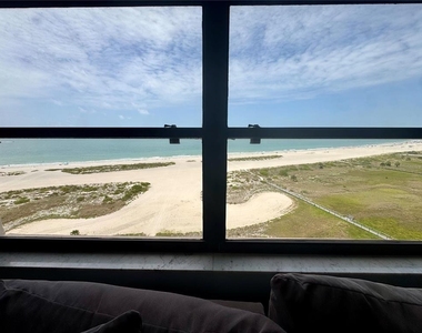 1270 Gulf Boulevard - Photo Thumbnail 10