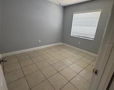 5708 N Lincoln Avenue - Photo Thumbnail 8