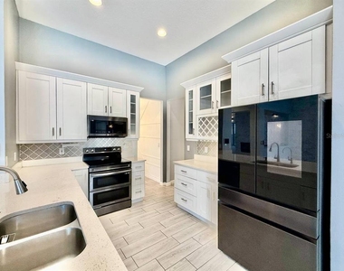 4301 River Close Boulevard - Photo Thumbnail 24
