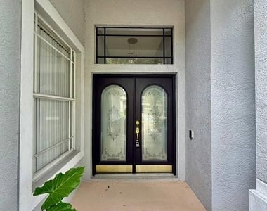 4301 River Close Boulevard - Photo Thumbnail 3