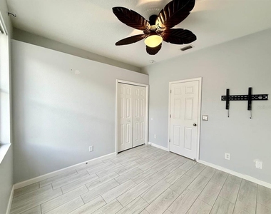 4301 River Close Boulevard - Photo Thumbnail 54