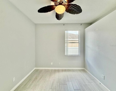 4301 River Close Boulevard - Photo Thumbnail 52