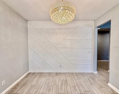 4301 River Close Boulevard - Photo Thumbnail 10