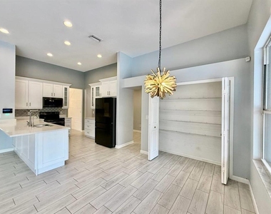 4301 River Close Boulevard - Photo Thumbnail 28