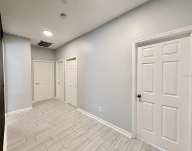 4301 River Close Boulevard - Photo Thumbnail 44