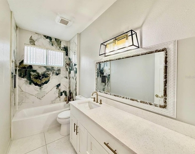 4301 River Close Boulevard - Photo Thumbnail 58