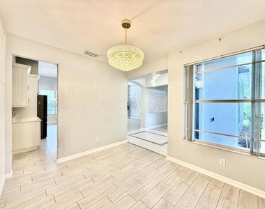 4301 River Close Boulevard - Photo Thumbnail 11