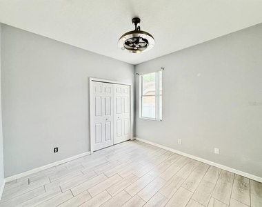 4301 River Close Boulevard - Photo Thumbnail 56