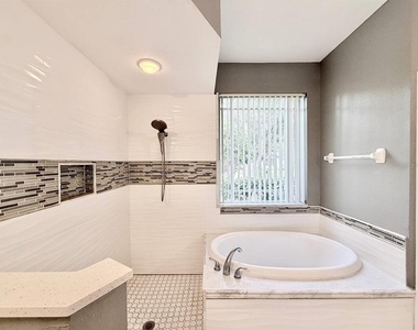 4301 River Close Boulevard - Photo Thumbnail 39