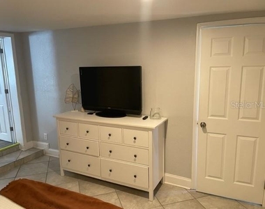 2765 61st Avenue N - Photo Thumbnail 11