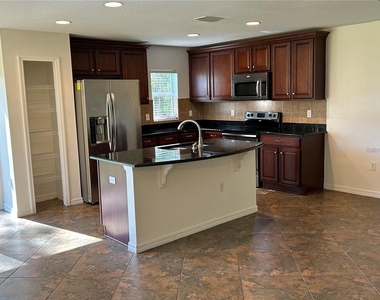2802 Birchcreek Drive - Photo Thumbnail 2