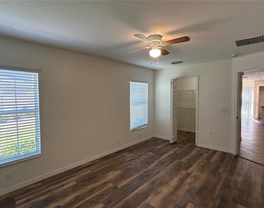 2802 Birchcreek Drive - Photo Thumbnail 10