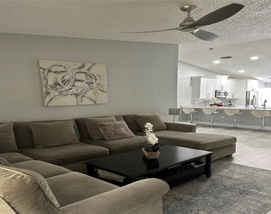3198 Claremont Place - Photo Thumbnail 3