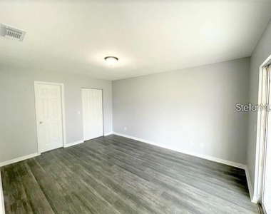 705 Harland Court - Photo Thumbnail 10