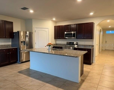 1689 Bay Breeze Drive - Photo Thumbnail 12