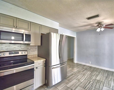 153 Browning Circle - Photo Thumbnail 11