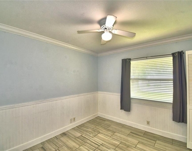 153 Browning Circle - Photo Thumbnail 18