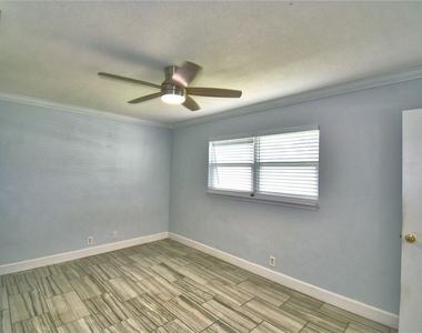 153 Browning Circle - Photo Thumbnail 19