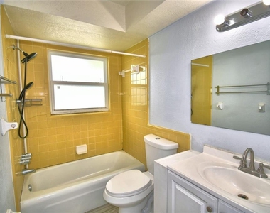 153 Browning Circle - Photo Thumbnail 16