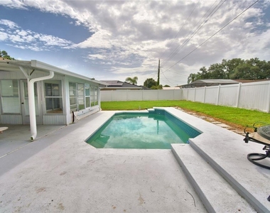 153 Browning Circle - Photo Thumbnail 34