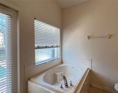 16709 Fresh Meadow Drive - Photo Thumbnail 40